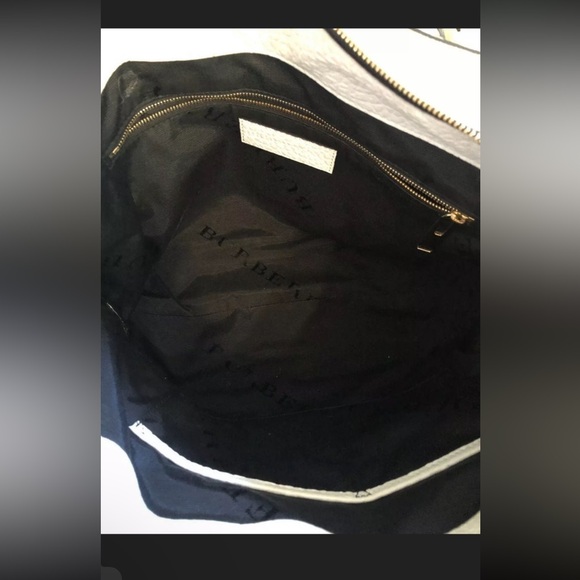 Burberry Dewsbury Check Embossed Tote White Ivory - Picture 10 of 16